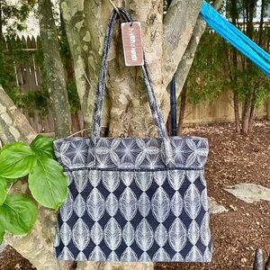 Maruca handbag, over shoulder. 2 pockets. Super cute